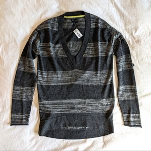 EUC Splendid Gray Striped V-Neck Sweater